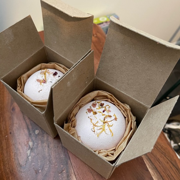 Grapefruit Bath Bombs Set of 2 - Picture 1 of 4